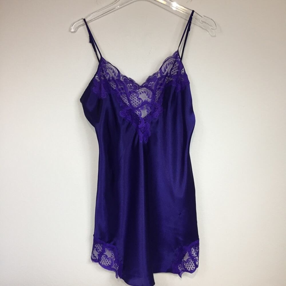 Vintage Victoria’s Secret | Gold Label Purple Slip